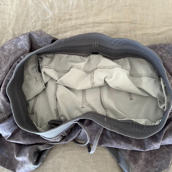 lululemon Men's T.H.E. Short 9" *Linerless - Size L - Picture 6 of 9